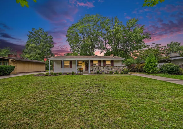Photo 1 of Single family home for sale at 29567 Chelmsford Rd, Southfield, MI 48076 | MLS# 81026049740 | Listing updated on 2026-10-21
