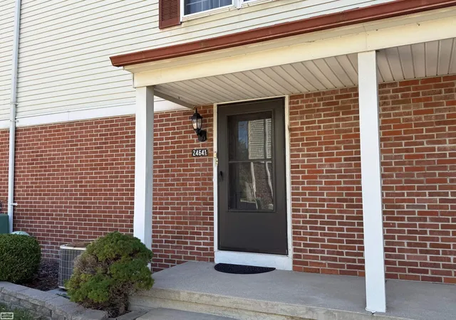 Photo 1 of Sale Pending at 24641 N Meadow Dr, Harrison Township, MI 48045 | MLS# 58050222202 | Listing updated on 2026-10-05