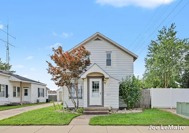 Photo 1 of Single family home for sale at 30 N Centennial St, Zeeland, MI 49464 | MLS# 65026049765 | Listing updated on 2026-10-09
