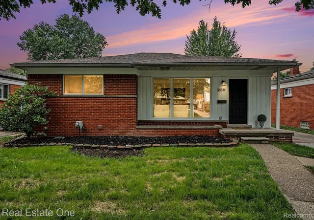 Photo 2 of Single family home for sale at 20324 Sunnydale St, Saint Clair Shores, MI 48081 | MLS# 20261075505 | Listing updated on 2026-10-18