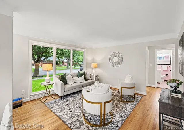 Photo 3 of Single family home for sale at 20324 Sunnydale St, Saint Clair Shores, MI 48081 | MLS# 20261075505 | Listing updated on 2026-10-18