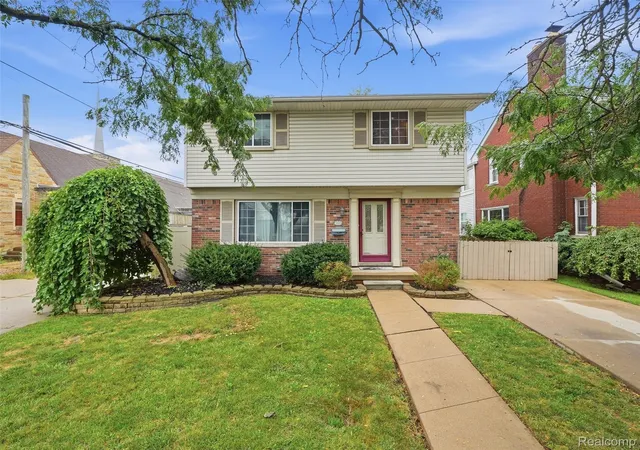 Photo 1 of Single family home for sale at 1890 21st Street, Wyandotte, MI 48192 | MLS# 20261075525 | Listing updated on 2026-10-17