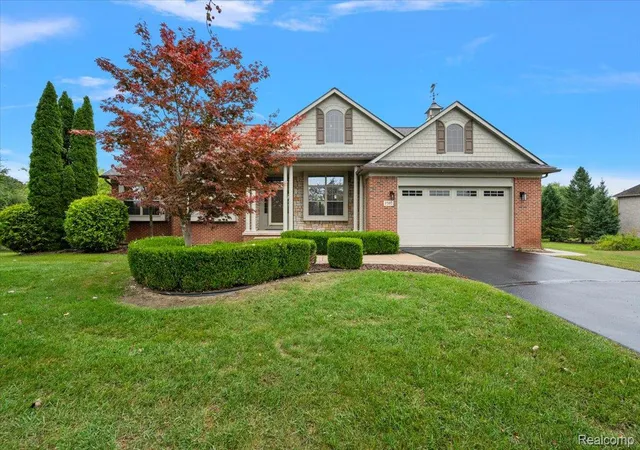 Photo 2 of Single family home for sale at 1387 Harwood Dr, Oxford, MI 48371 | MLS# 20261075537 | Listing updated on 2026-10-17