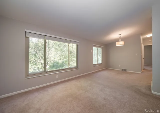 Photo 3 of Condo for sale at 1195 Derby Rd #5, Birmingham, MI 48009 | MLS# 20261075570 | Listing updated on 2026-10-10