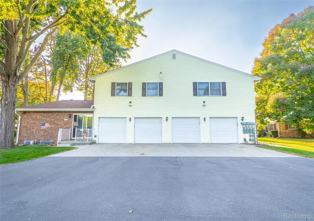 Photo 3 of Condo for sale at 3746 Ramblewood Dr, Port Huron, MI 48060 | MLS# 20261075588 | Listing updated on 2026-10-21