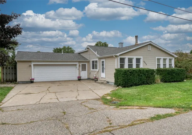 Photo 1 of Single family home for sale at 3023 Baker Hts, Grand Blanc, MI 48507 | MLS# 20261075617 | Listing updated on 2026-10-14