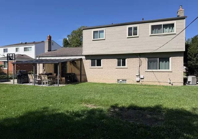Photo 3 of Single family home for sale at 13814 Gander Ave, Warren, MI 48088 | MLS# 81026049845 | Listing updated on 2026-10-19