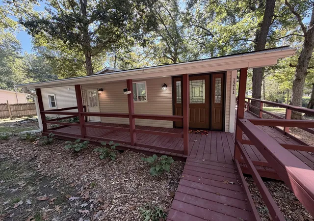 Photo 1 of Single family home for sale at 1211 N Blossom Lake Dr, Colon, MI 49040 | MLS# 64026049846 | Listing updated on 2026-10-20