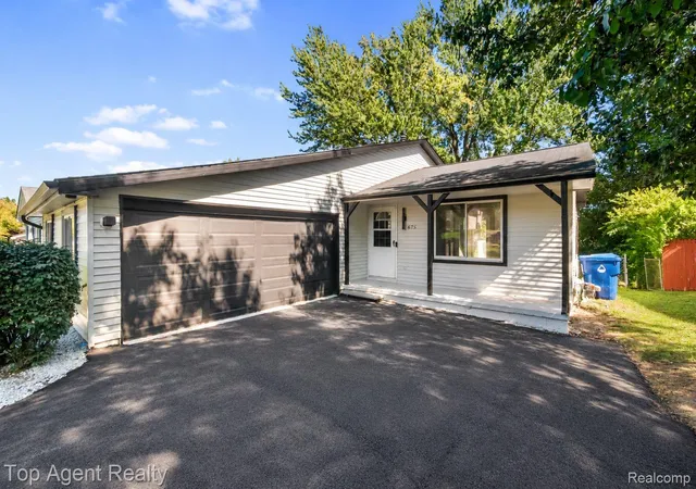 Photo 1 of Single family home for sale at 675 Woodingham Ave, Waterford, MI 48328 | MLS# 20261075626 | Listing updated on 2026-10-17