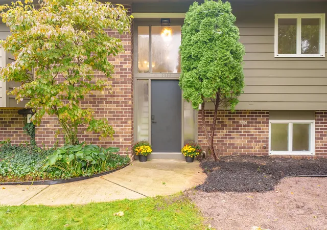 Photo 2 of Single family home for sale at 5285 Burning Tree Rd, Kalamazoo, MI 49009 | MLS# 66026049865 | Listing updated on 2026-10-12