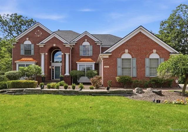 Photo 1 of Mansion for sale at 7079 Chatham Ct, West Bloomfield, MI 48322 | MLS# 20261075648 | Listing updated on 2026-10-11