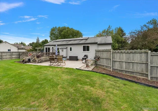 Photo 3 of Single family home for sale at 4713 Desert Brg Ct, Highland, MI 48356 | MLS# 20261075652 | Listing updated on 2026-10-20