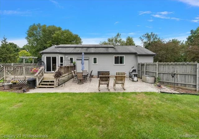 Photo 4 of Single family home for sale at 4713 Desert Brg Ct, Highland, MI 48356 | MLS# 20261075652 | Listing updated on 2026-10-20