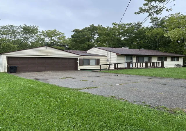 Photo 1 of Single family home for sale at 5302 Brobeck St, Flint, MI 48532 | MLS# 5050222269 | Listing updated on 2026-10-06