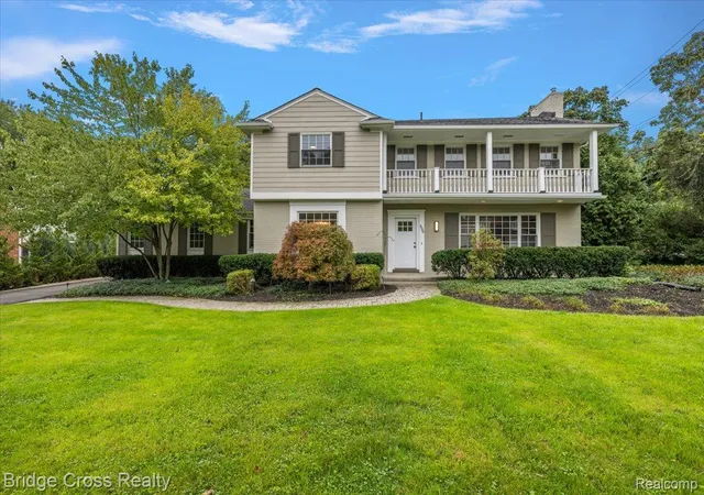 Photo 1 of Single family home for sale at 330 N Cranbrook Cross Rd, Bloomfield Hills, MI 48301 | MLS# 20261075722 | Listing updated on 2026-10-21