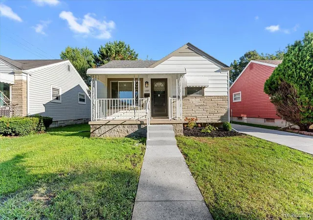 Photo 1 of Sale Pending at 1582 Gregory Ave, Lincoln Park, MI 48146 | MLS# 20261075810 | Listing updated on 2026-10-07