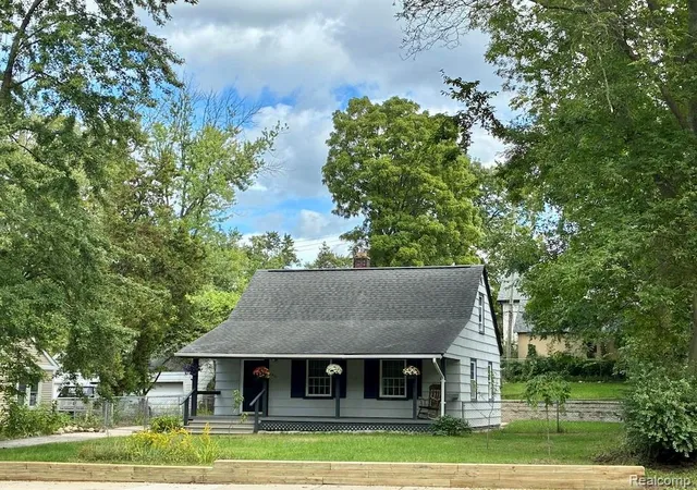 Photo 1 of Single family home for sale at 2551 Platt Rd, Ann Arbor, MI 48104 | MLS# 20261075813 | Listing updated on 2026-10-11