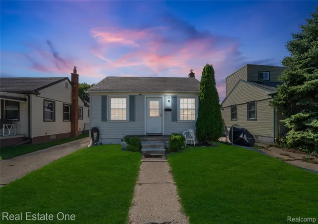 Photo 1 of Single family home for sale at 12937 Castle St, Southgate, MI 48195 | MLS# 20261075815 | Listing updated on 2026-10-19