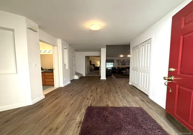 Photo 4 of Condo for sale at 6541 Pembrook Dr, Westland, MI 48185 | MLS# 20261075816 | Listing updated on 2026-10-13