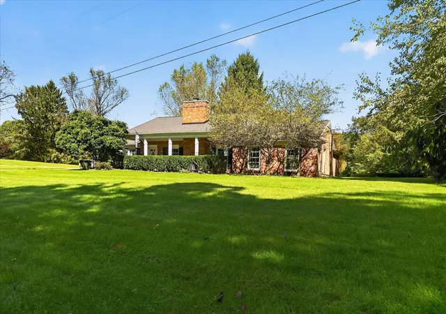Photo 3 of Single family home for sale at 17401 G Dr N, Marshall, MI 49068 | MLS# 64026050030 | Listing updated on 2026-10-04