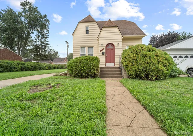 Photo 1 of Sale Pending at 4216 Lafayette Blvd, Lincoln Park, MI 48146 | MLS# 20261075833 | Listing updated on 2026-10-06