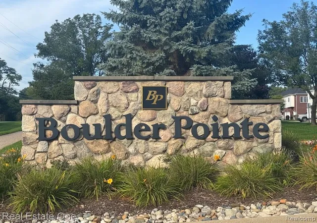 Photo 2 of Condo for sale at 6825 Boulder Pointe Dr #32, Washington, MI 48094 | MLS# 20261075861 | Listing updated on 2026-10-11