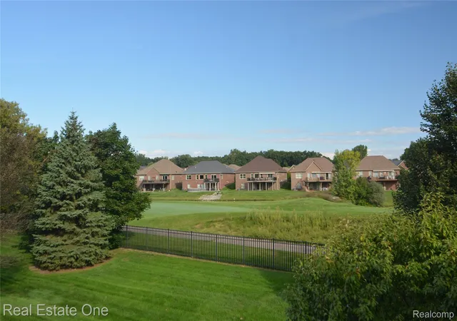 Photo 3 of Condo for sale at 6825 Boulder Pointe Dr #32, Washington, MI 48094 | MLS# 20261075861 | Listing updated on 2026-10-11