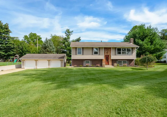 Photo 1 of Single family home for sale at 2084 N 26th Street, Kalamazoo, MI 49048 | MLS# 66026050062 | Listing updated on 2026-10-11