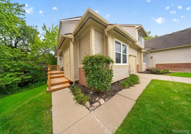 Listing Photo 4 - Condo for sale in building located at 30900 Jasper Ridge, Novi, MI 48377