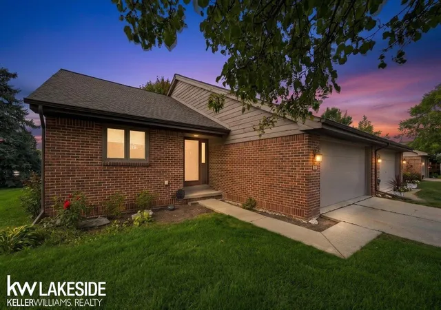 Condo for sale at 45491 Meadows Sq, Macomb, MI 48044 | MLS# 58050222376