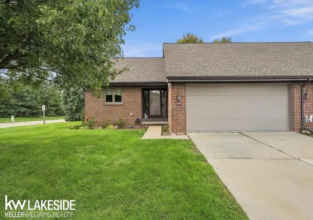 Photo 2 of Condo for sale at 45491 Meadows Sq, Macomb, MI 48044 | MLS# 58050222376 | Listing updated on 2026-10-08