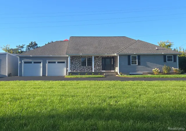 Photo 1 of Single family home for sale at 4226 Dye Rd N, Swartz Creek, MI 48473 | MLS# 20261075919 | Listing updated on 2026-10-24