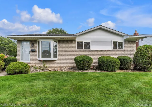 Photo 2 of Single family home for sale at 14815 Maywood St, Southgate, MI 48195 | MLS# 20261075947 | Listing updated on 2026-10-12