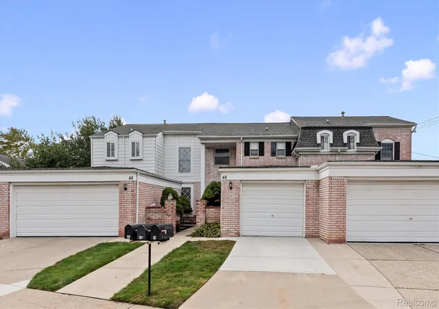 Photo 2 of Condo for sale at 46 Stratford Ln, Rochester Hills, MI 48309 | MLS# 20261075949 | Listing updated on 2026-10-07