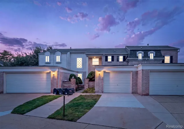 Photo 3 of Condo for sale at 46 Stratford Ln, Rochester Hills, MI 48309 | MLS# 20261075949 | Listing updated on 2026-10-07