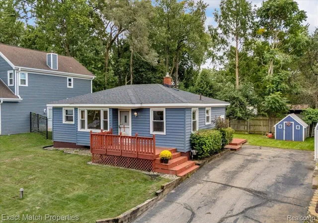 Photo 1 of Sale Pending at 6639 Buckland Ave, West Bloomfield, MI 48324 | MLS# 20261075979 | Listing updated on 2026-10-07