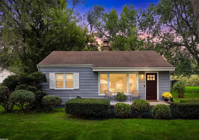 Photo 1 of Single family home for sale at 8241 Russell St, Shelby Township, MI 48317 | MLS# 58050222402 | Listing updated on 2026-10-11