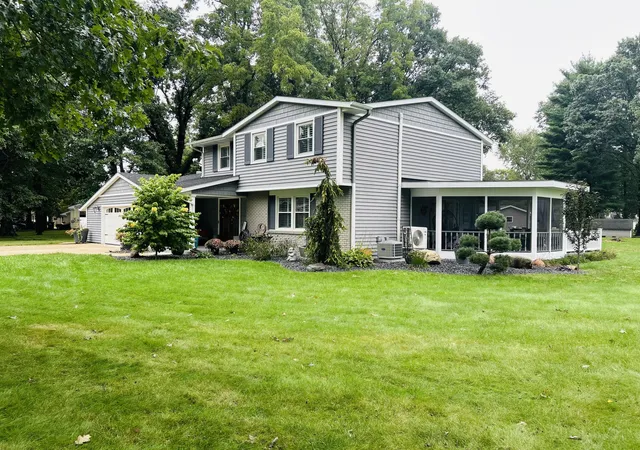 Photo 2 of Single family home for sale at 262 Kelle Dr, Coldwater, MI 49036 | MLS# 62026050129 | Listing updated on 2026-10-08