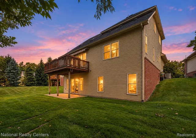 Photo 1 of Condo for sale at 5590 River Park Dr, Waterford, MI 48327 | MLS# 20261076082 | Listing updated on 2026-10-06