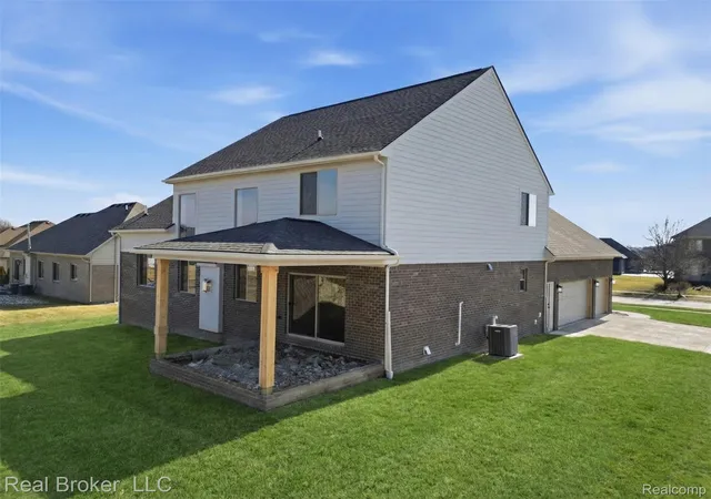 Photo 2 of Single family home for sale at 35957 Windridge Dr, New Baltimore, MI 48047 | MLS# 20261076107 | Listing updated on 2026-10-15