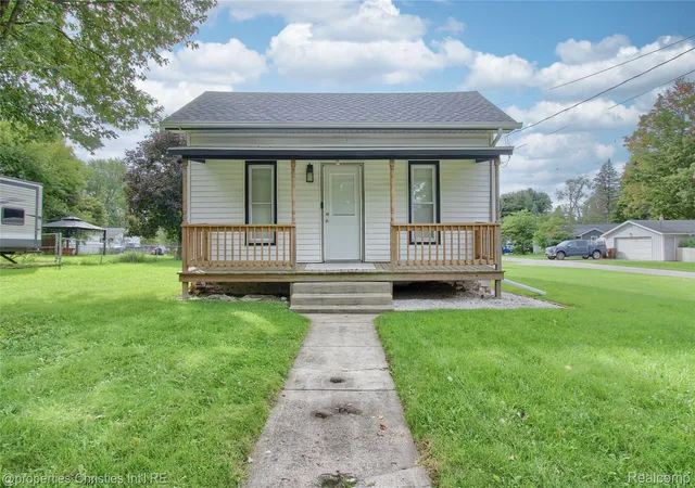 Photo 1 of Sale Pending at 604 Wood St, Stockbridge, MI 49285 | MLS# 20261076124 | Listing updated on 2026-10-10