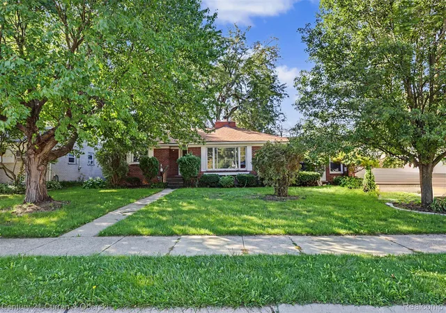 Photo 1 of Single family home for sale at 22300 Lanse St, Saint Clair Shores, MI 48081 | MLS# 20261076170 | Listing updated on 2026-10-20