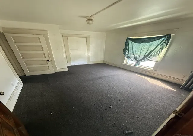 Photo 2 of Multi family home for sale at 904 Seymour Ave, Lansing, MI 48906 | MLS# 58050222446 | Listing updated on 2026-10-06