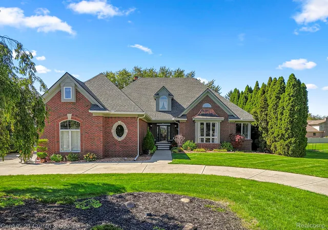 Photo 3 of Single family home for sale at 20175 Gill Rd, Livonia, MI 48152 | MLS# 20261076198 | Listing updated on 2026-10-18
