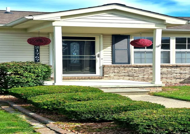 Photo 3 of Single family home for sale at 21767 Brookside N Dr, Macomb, MI 48044 | MLS# 20261076210 | Listing updated on 2026-10-18