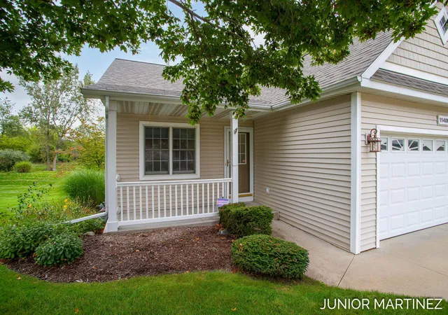 Listing Photo 1 - Condo for sale in building located at 11409 N Lake Dr, Holland, MI 49424