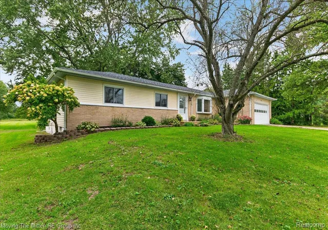 Photo 2 of Single family home for sale at 21210 Sherwood Rd, Belleville, MI 48111 | MLS# 20261076327 | Listing updated on 2026-10-16