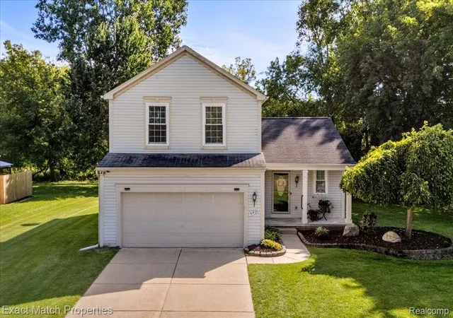 Photo 1 of Single family home for sale at 6456 Mcclelland Rd, Holly, MI 48442 | MLS# 20261076331 | Listing updated on 2026-10-15