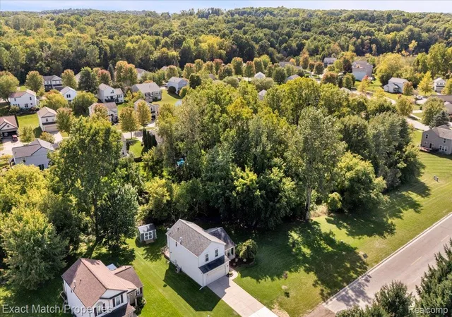 Photo 3 of Single family home for sale at 6456 Mcclelland Rd, Holly, MI 48442 | MLS# 20261076331 | Listing updated on 2026-10-15