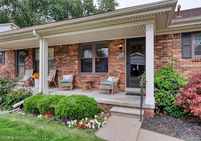 Photo 2 of Condo for sale at 28061 Shadowood Ln, Harrison Township, MI 48045 | MLS# 20261076339 | Listing updated on 2026-10-18